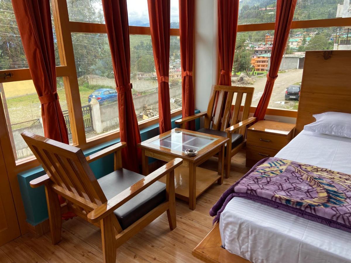 Hotel Mansarovar Inn Munsyari Esterno foto