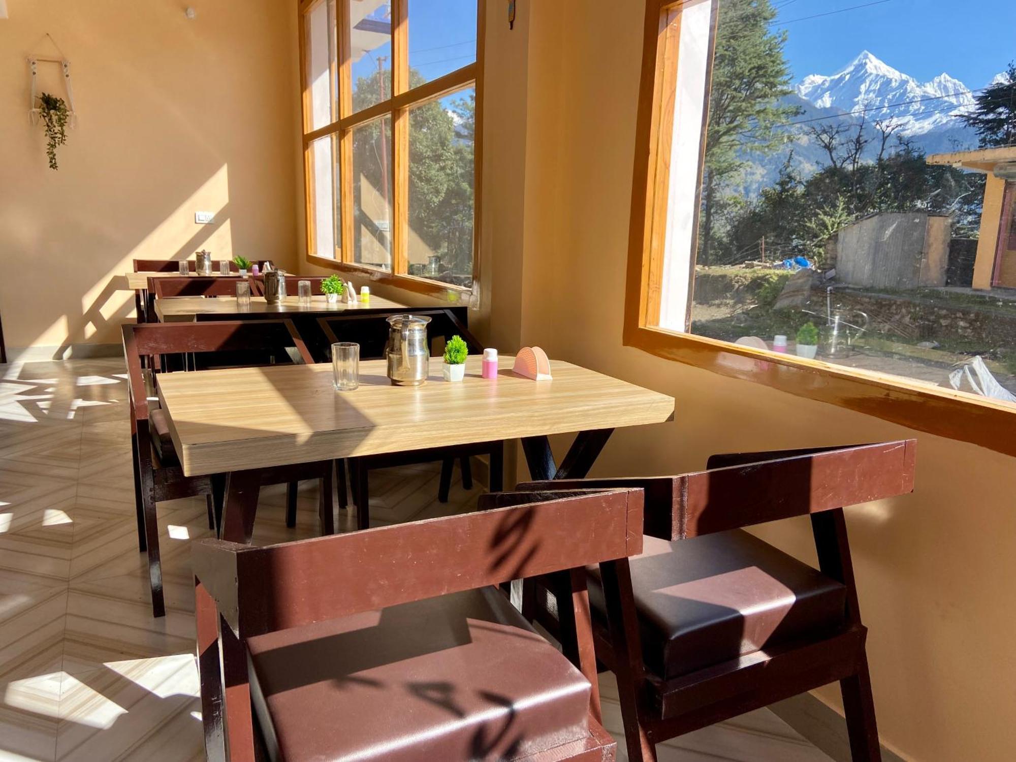 Hotel Mansarovar Inn Munsyari Esterno foto