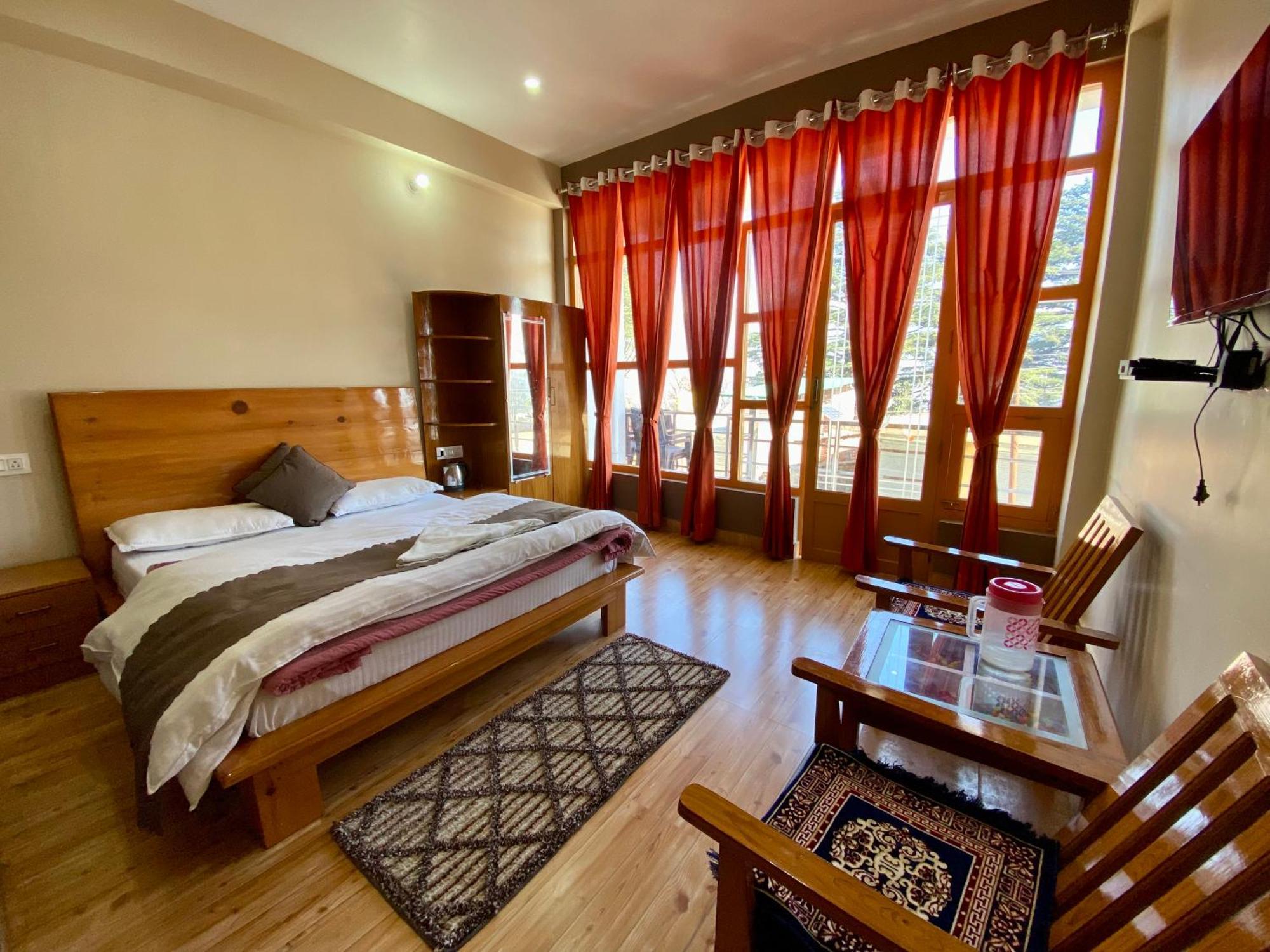 Hotel Mansarovar Inn Munsyari Esterno foto